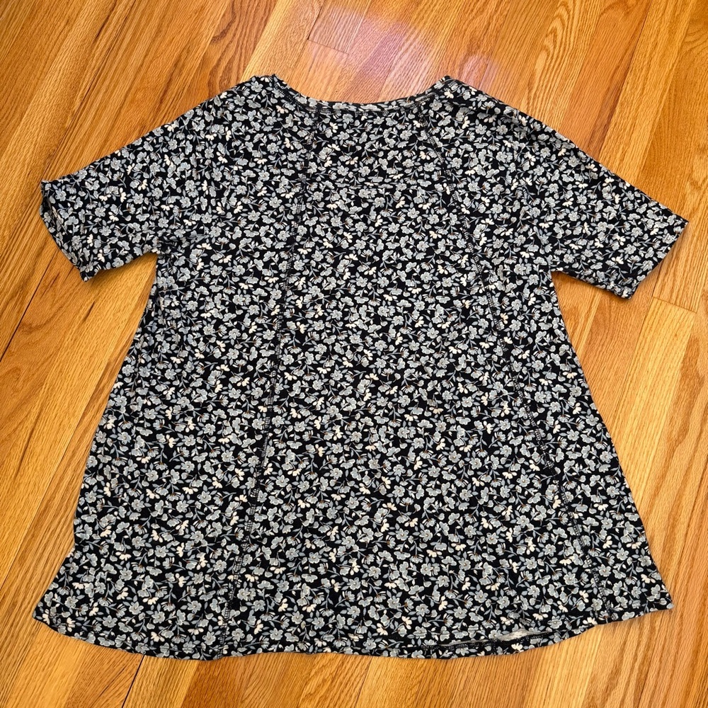 J. Jill Blue and White Floral elbow sleeve Tunic - Picture 4 of 7